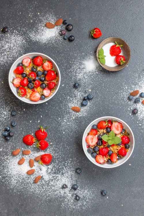 berries blackberries blueberries bowls